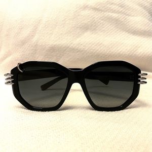 *SOLD* New Authentic GIVENCHY GV7175/G/Black/Gray Lens 54mm Sunglasses